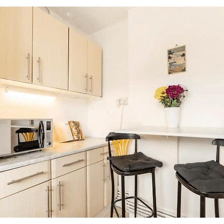 Отель Central London Flat-Share Экстерьер фото